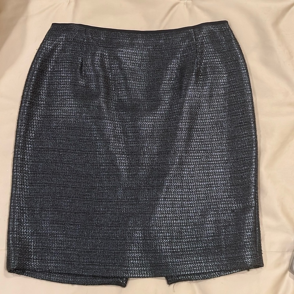 Ellie Tahari charcoal skirt with back vent and back zipper size 8